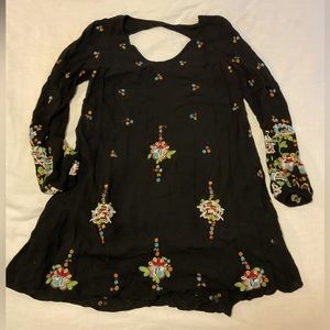Free People Oxford embroidered black mini dress. Size s.